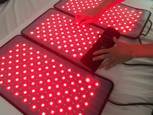 Máquina vermelha da terapia da luz do diodo emissor de luz 792pcs do tratamento de PDT para o rejuvenescimento da pele